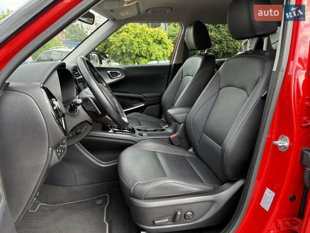 Киа Soul EV 2020 в Ровно на Automoto.ua Красный Киа Soul EV, объемом двигателя 0 л и пробегом 23 тыс. км за 19999 $, фото 38 на Automoto.ua