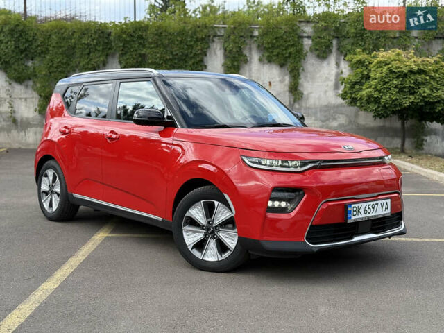 Киа Soul EV 2020 в Ровно на Automoto.ua Красный Киа Soul EV, объемом двигателя 0 л и пробегом 23 тыс. км за 19999 $, фото 12 на Automoto.ua