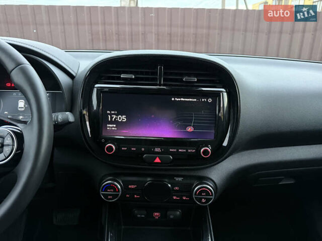 Красный Киа Soul EV, объемом двигателя 0 л и пробегом 120 тыс. км за 17500 $, фото 30 на Automoto.ua