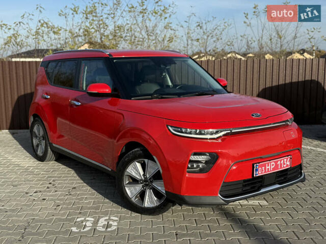 Красный Киа Soul EV, объемом двигателя 0 л и пробегом 120 тыс. км за 17500 $, фото 5 на Automoto.ua