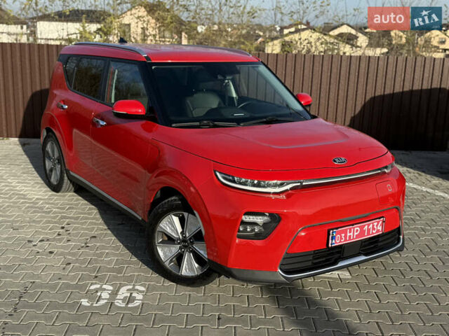 Красный Киа Soul EV, объемом двигателя 0 л и пробегом 120 тыс. км за 17500 $, фото 7 на Automoto.ua