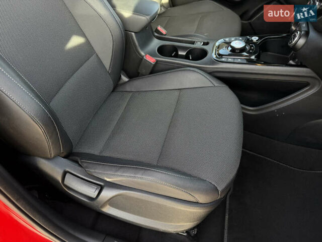 Красный Киа Soul EV, объемом двигателя 0 л и пробегом 120 тыс. км за 17500 $, фото 22 на Automoto.ua