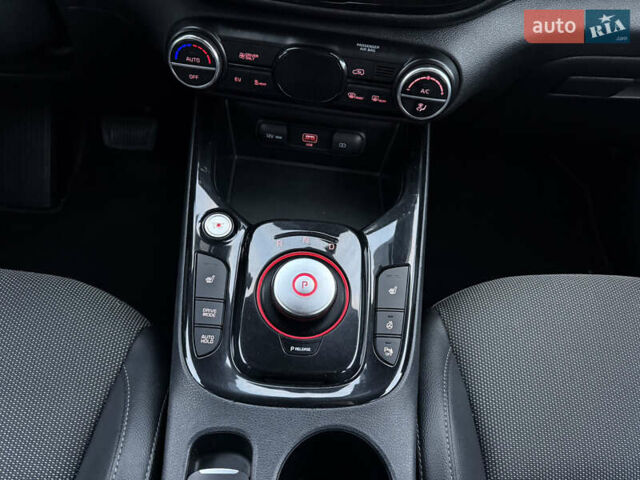 Красный Киа Soul EV, объемом двигателя 0 л и пробегом 120 тыс. км за 17500 $, фото 29 на Automoto.ua