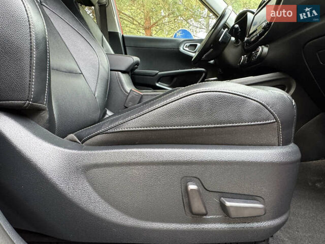 Червоний Кіа Soul EV, об'ємом двигуна 0 л та пробігом 40 тис. км за 21900 $, фото 21 на Automoto.ua