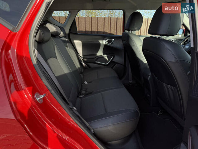 Красный Киа Soul EV, объемом двигателя 0 л и пробегом 120 тыс. км за 17500 $, фото 19 на Automoto.ua