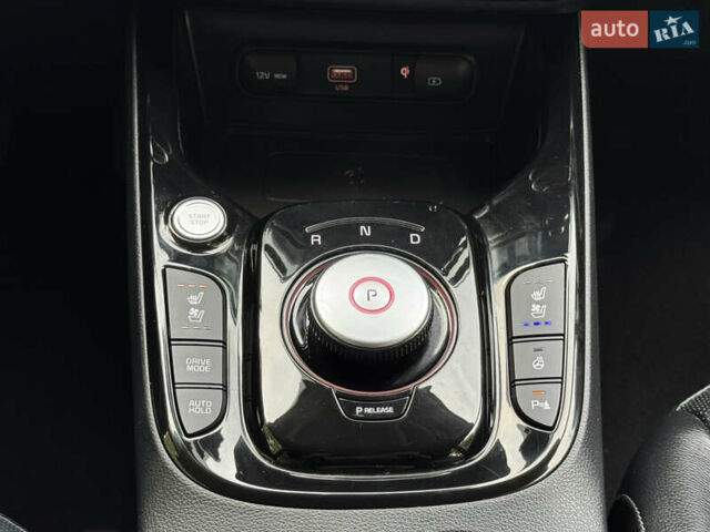 Червоний Кіа Soul EV, об'ємом двигуна 0 л та пробігом 40 тис. км за 21900 $, фото 24 на Automoto.ua