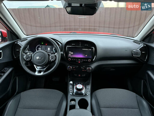 Красный Киа Soul EV, объемом двигателя 0 л и пробегом 120 тыс. км за 17500 $, фото 26 на Automoto.ua