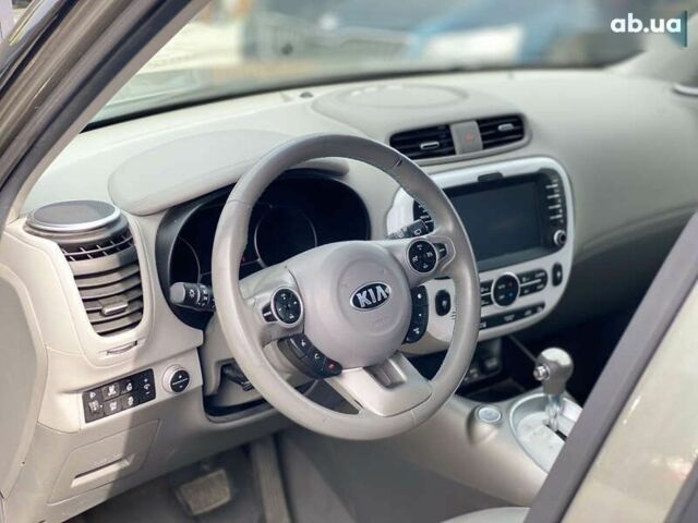 Кіа Soul EV, об'ємом двигуна 0 л та пробігом 115 тис. км за 5599 $, фото 20 на Automoto.ua