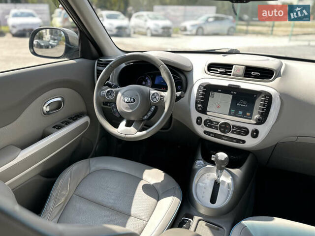 Киа Soul EV, объемом двигателя 0 л и пробегом 152 тыс. км за 6500 $, фото 31 на Automoto.ua