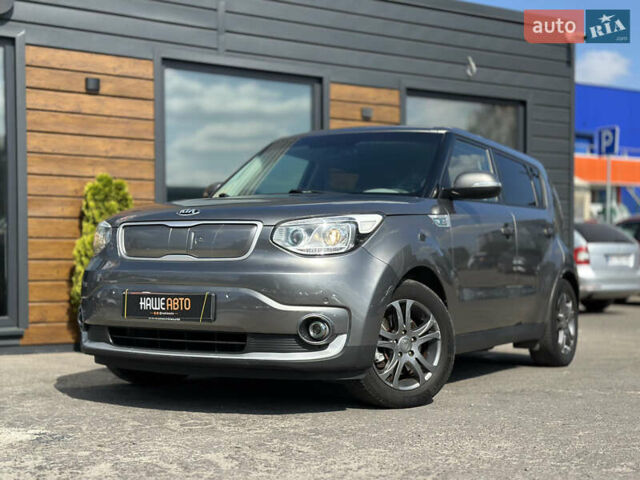 Киа Soul EV, объемом двигателя 0 л и пробегом 152 тыс. км за 6500 $, фото 2 на Automoto.ua