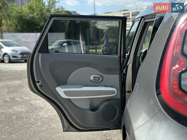Киа Soul EV, объемом двигателя 0 л и пробегом 152 тыс. км за 6500 $, фото 44 на Automoto.ua