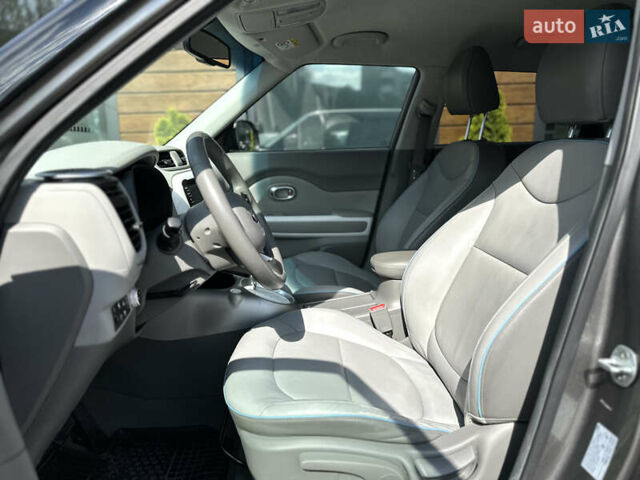 Киа Soul EV, объемом двигателя 0 л и пробегом 152 тыс. км за 6500 $, фото 25 на Automoto.ua