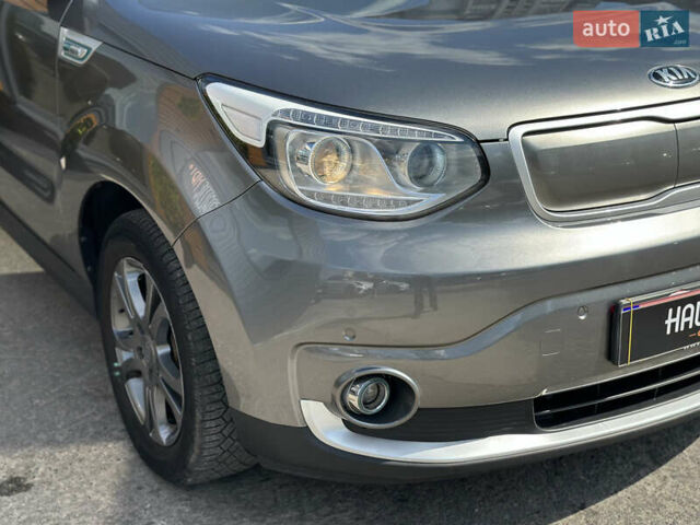 Киа Soul EV, объемом двигателя 0 л и пробегом 152 тыс. км за 6500 $, фото 10 на Automoto.ua
