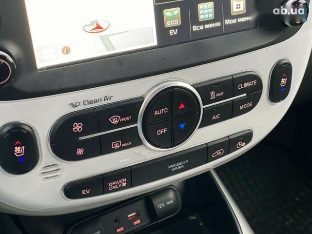 Кіа Soul EV, об'ємом двигуна 0 л та пробігом 126 тис. км за 5499 $, фото 29 на Automoto.ua