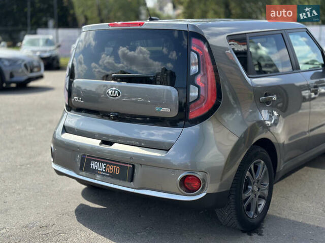 Киа Soul EV, объемом двигателя 0 л и пробегом 152 тыс. км за 6500 $, фото 18 на Automoto.ua