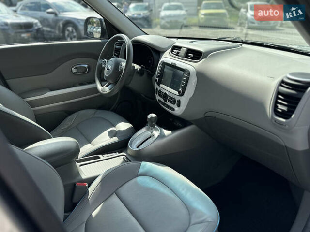 Киа Soul EV, объемом двигателя 0 л и пробегом 152 тыс. км за 6500 $, фото 29 на Automoto.ua