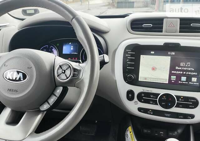 Киа Soul EV, объемом двигателя 0 л и пробегом 111 тыс. км за 9500 $, фото 24 на Automoto.ua