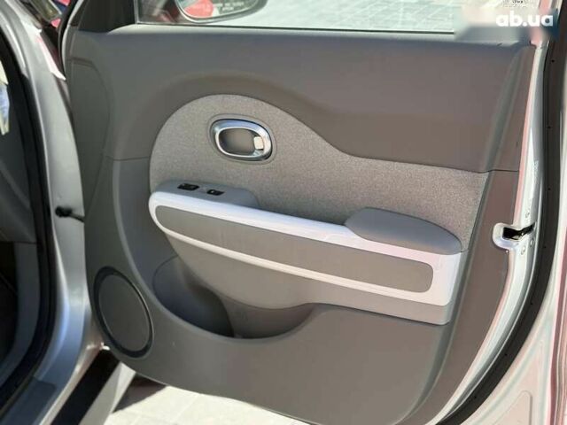 Киа Soul EV, объемом двигателя 0 л и пробегом 115 тыс. км за 7500 $, фото 12 на Automoto.ua