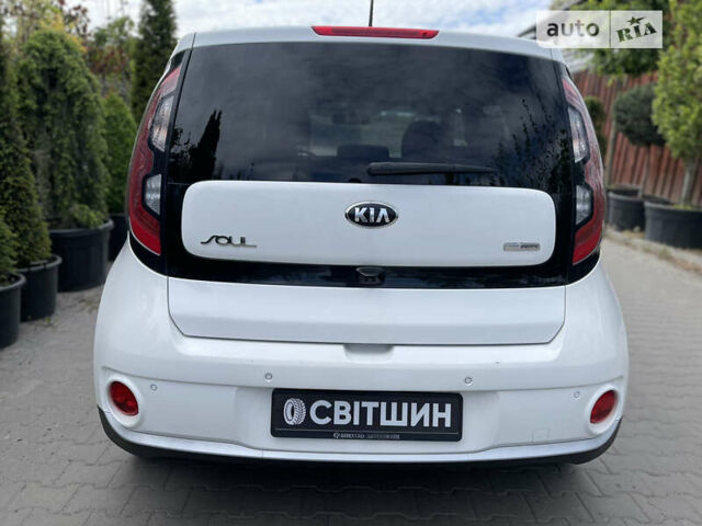 Кіа Soul EV, об'ємом двигуна 0 л та пробігом 100 тис. км за 7999 $, фото 6 на Automoto.ua