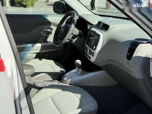 Киа Soul EV, объемом двигателя 0 л и пробегом 115 тыс. км за 7500 $, фото 11 на Automoto.ua