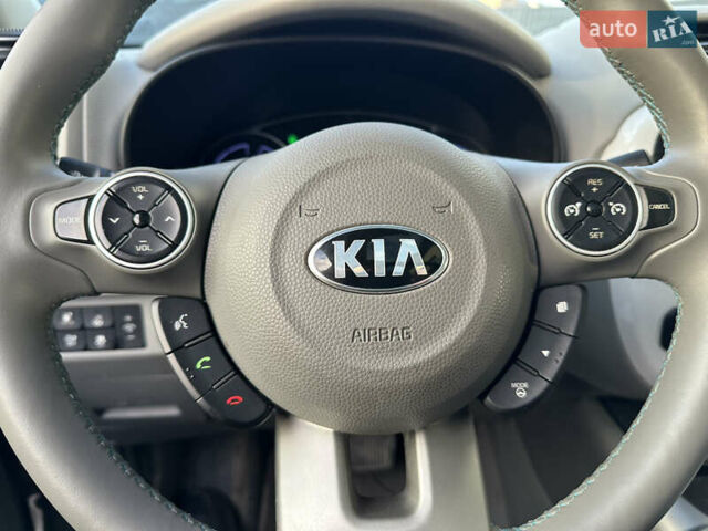 Киа Soul EV 2017 в Тернополе на Automoto.ua Киа Soul EV, объемом двигателя 0 л и пробегом 139 тыс. км за 9200 $, фото 7 на Automoto.ua
