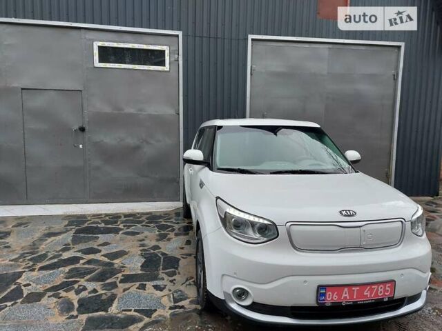 Кіа Soul EV, об'ємом двигуна 0 л та пробігом 120 тис. км за 10700 $, фото 2 на Automoto.ua