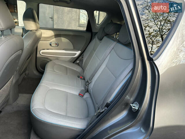 Киа Soul EV 2017 в Тернополе на Automoto.ua Киа Soul EV, объемом двигателя 0 л и пробегом 139 тыс. км за 9200 $, фото 11 на Automoto.ua