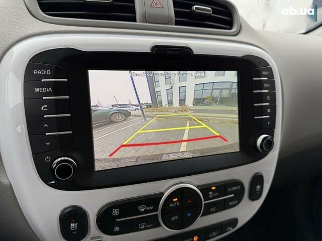 Киа Soul EV, объемом двигателя 0 л и пробегом 138 тыс. км за 10500 $, фото 10 на Automoto.ua