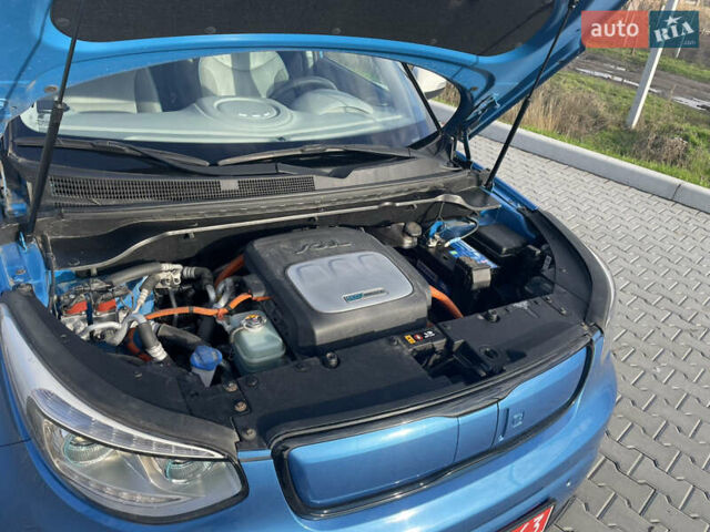Кіа Soul EV, об'ємом двигуна 0 л та пробігом 86 тис. км за 10800 $, фото 14 на Automoto.ua