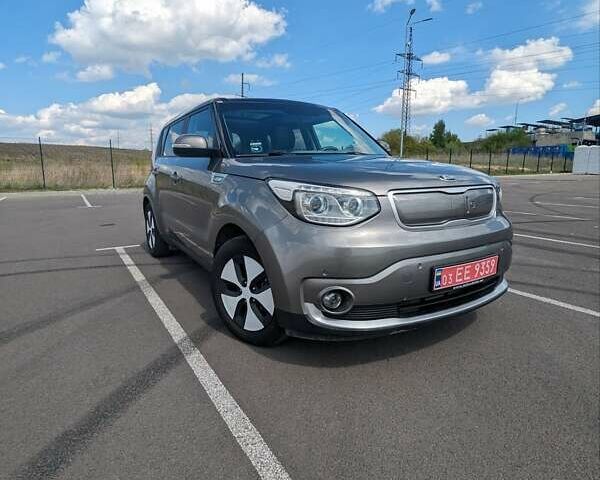 Киа Soul EV, объемом двигателя 0 л и пробегом 95 тыс. км за 13200 $, фото 8 на Automoto.ua