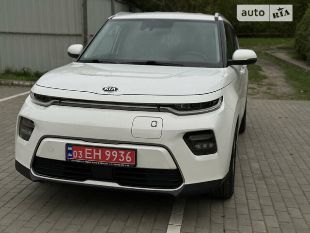 Киа Soul EV, объемом двигателя 0 л и пробегом 43 тыс. км за 21700 $, фото 39 на Automoto.ua