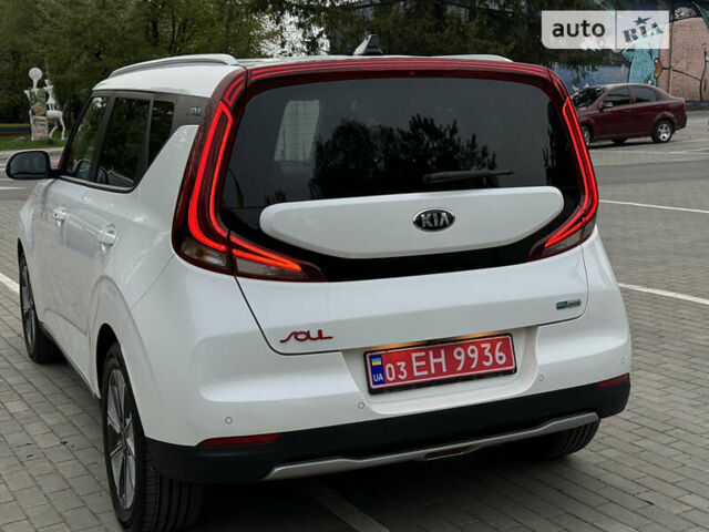 Киа Soul EV, объемом двигателя 0 л и пробегом 43 тыс. км за 21700 $, фото 2 на Automoto.ua