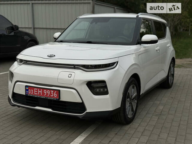 Киа Soul EV, объемом двигателя 0 л и пробегом 43 тыс. км за 21700 $, фото 19 на Automoto.ua