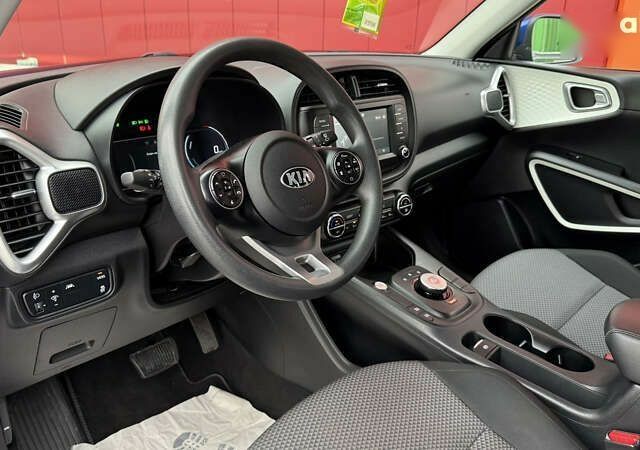 Киа Soul EV, объемом двигателя 0 л и пробегом 26 тыс. км за 18900 $, фото 22 на Automoto.ua