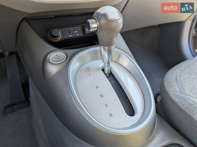 Сірий Кіа Soul EV, об'ємом двигуна 0 л та пробігом 166 тис. км за 5500 $, фото 48 на Automoto.ua