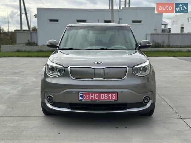 Серый Киа Soul EV, объемом двигателя 0 л и пробегом 165 тыс. км за 8899 $, фото 1 на Automoto.ua