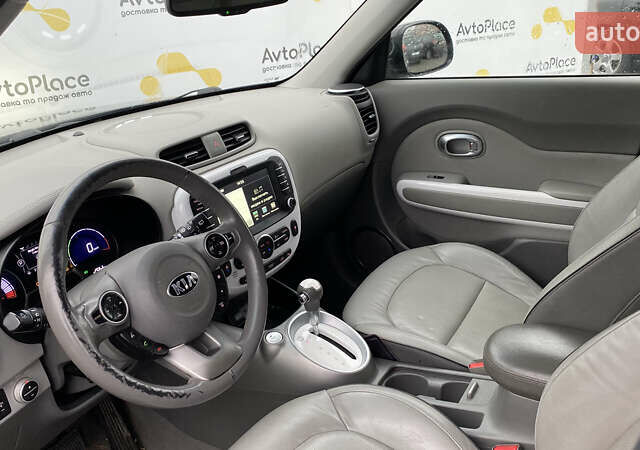 Сірий Кіа Soul EV, об'ємом двигуна 0 л та пробігом 126 тис. км за 5499 $, фото 27 на Automoto.ua