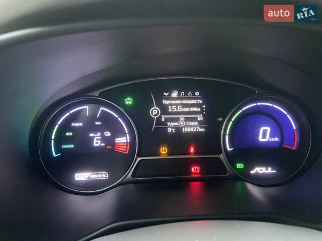 Сірий Кіа Soul EV, об'ємом двигуна 0 л та пробігом 168 тис. км за 9800 $, фото 13 на Automoto.ua