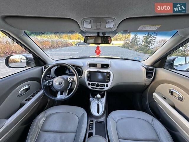 Серый Киа Soul EV, объемом двигателя 0 л и пробегом 160 тыс. км за 9699 $, фото 9 на Automoto.ua