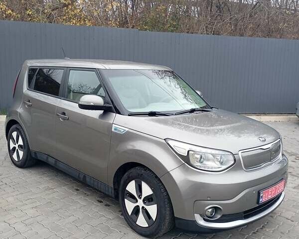 Серый Киа Soul EV, объемом двигателя 0 л и пробегом 164 тыс. км за 8600 $, фото 8 на Automoto.ua