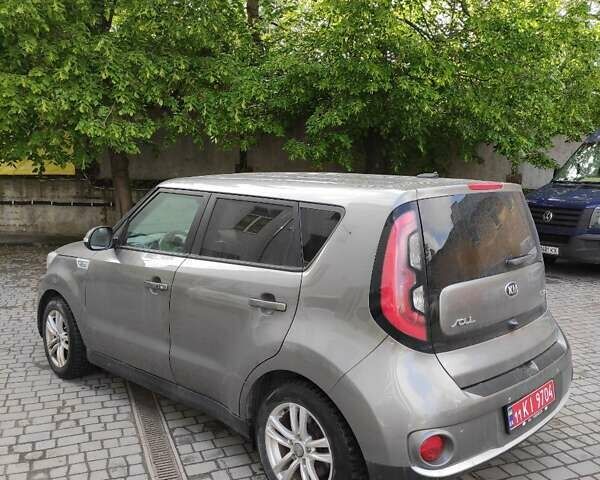 Серый Киа Soul EV, объемом двигателя 0 л и пробегом 118 тыс. км за 6999 $, фото 3 на Automoto.ua