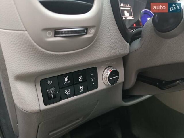 Сірий Кіа Soul EV, об'ємом двигуна 0 л та пробігом 142 тис. км за 6900 $, фото 16 на Automoto.ua