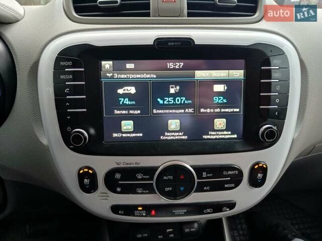 Сірий Кіа Soul EV, об'ємом двигуна 0 л та пробігом 142 тис. км за 6900 $, фото 42 на Automoto.ua