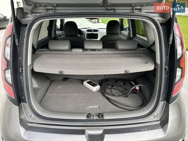 Серый Киа Soul EV, объемом двигателя 0 л и пробегом 165 тыс. км за 8899 $, фото 23 на Automoto.ua