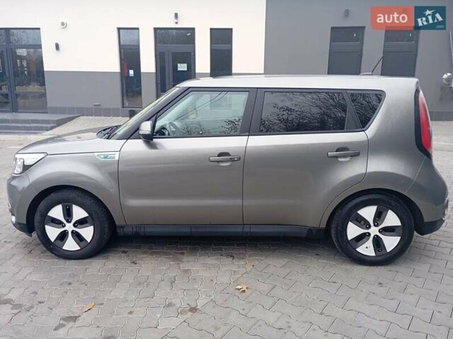 Серый Киа Soul EV, объемом двигателя 0 л и пробегом 164 тыс. км за 8600 $, фото 10 на Automoto.ua