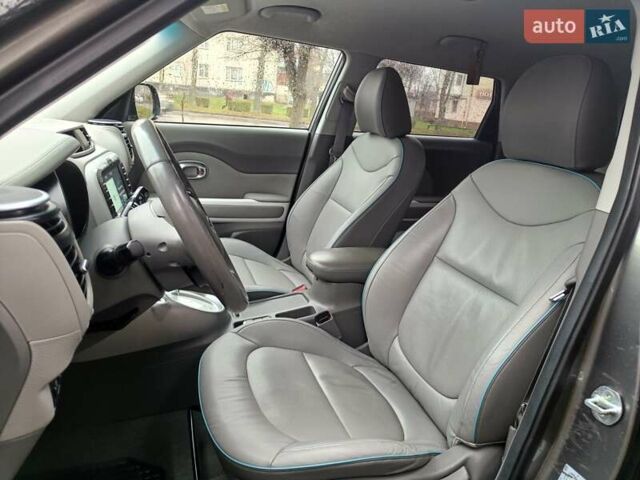 Сірий Кіа Soul EV, об'ємом двигуна 0 л та пробігом 142 тис. км за 6900 $, фото 14 на Automoto.ua