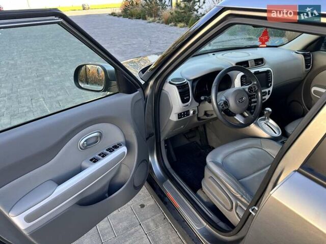 Серый Киа Soul EV, объемом двигателя 0 л и пробегом 160 тыс. км за 9699 $, фото 20 на Automoto.ua