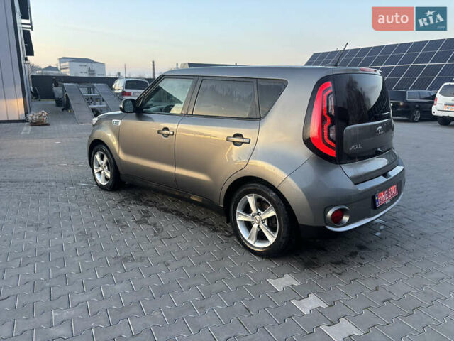 Серый Киа Soul EV, объемом двигателя 0 л и пробегом 117 тыс. км за 6750 $, фото 3 на Automoto.ua
