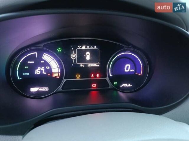 Сірий Кіа Soul EV, об'ємом двигуна 0 л та пробігом 180 тис. км за 9000 $, фото 16 на Automoto.ua