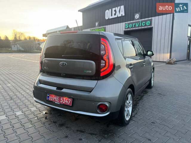 Серый Киа Soul EV, объемом двигателя 0 л и пробегом 117 тыс. км за 6750 $, фото 5 на Automoto.ua